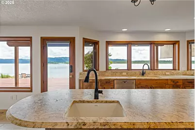 954 S A St, Washougal, WA 98671 - Photo 19