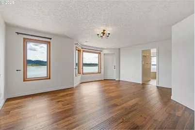 954 S A St, Washougal, WA 98671 - Photo 31