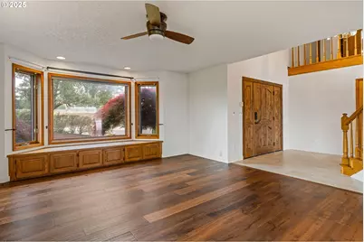 954 S A St, Washougal, WA 98671 - Photo 5