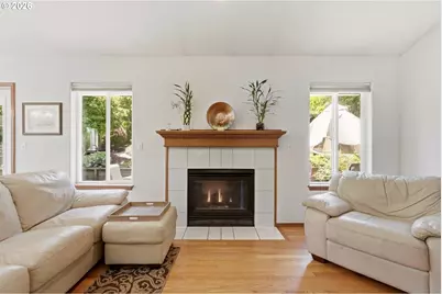 4619 SE Powell Butte Pkwy, Portland, OR 97236 - Photo 9