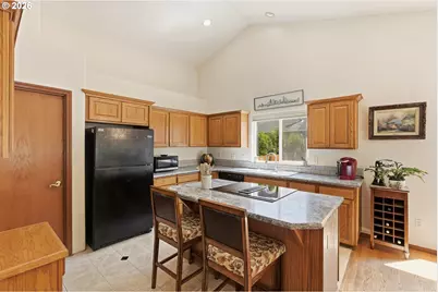 4619 SE Powell Butte Pkwy, Portland, OR 97236 - Photo 15