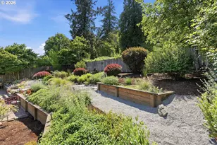 4619 SE Powell Butte Pkwy, Portland, OR 97236 - Photo 31
