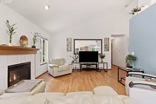 4619 SE Powell Butte Pkwy, Portland, OR 97236 - Photo 11