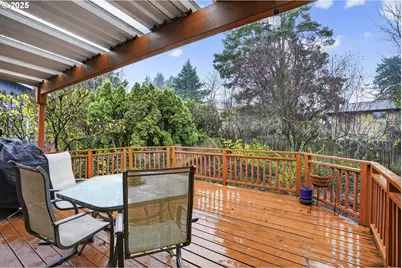 6635 SE Doncaster Dr, Gladstone, OR 97027 - Photo 29