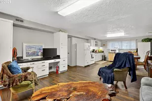 6635 SE Doncaster Dr, Gladstone, OR 97027 - Photo 21