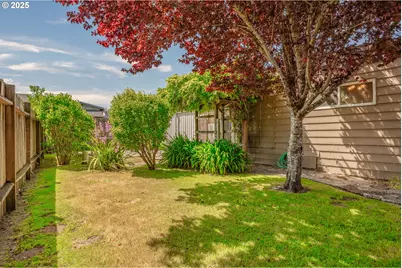 2925 Knott Ter, Coos Bay, OR 97420 - Photo 17