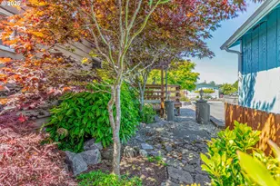 2925 Knott Terrace, Coos Bay, OR 97420 - Photo 19