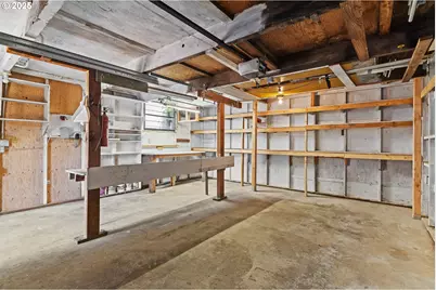 2925 Knott Ter, Coos Bay, OR 97420 - Photo 29