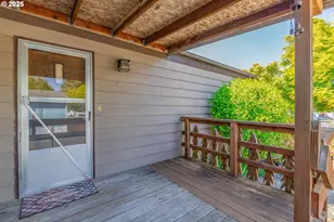 2925 Knott Terrace, Coos Bay, OR 97420 - Photo 3