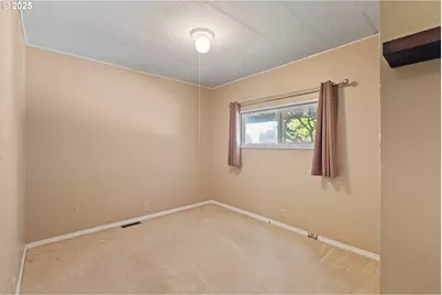 2925 Knott Ter, Coos Bay, OR 97420 - Photo 13