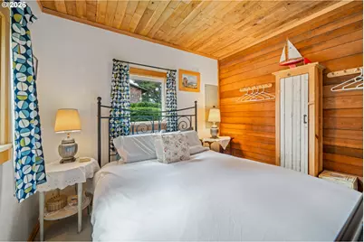207 E Van Buren St, Cannon Beach, OR 97110 - Photo 31