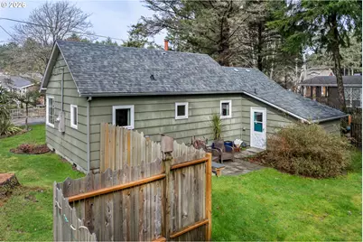 207 E Van Buren St, Cannon Beach, OR 97110 - Photo 43