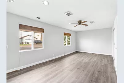 2790 York St, West Linn, OR 97068 - Photo 11