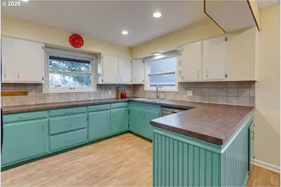 12657 SE 25th Ave, Milwaukie, OR 97222 - Photo 11