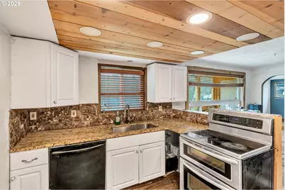 38527 SE Hudson Rd, Boring, OR 97009 - Photo 15