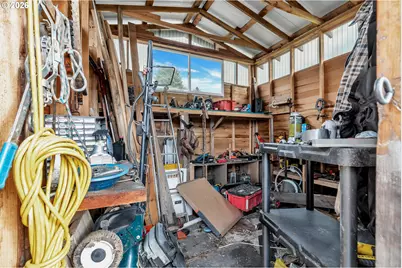 38527 SE Hudson Rd, Boring, OR 97009 - Photo 35