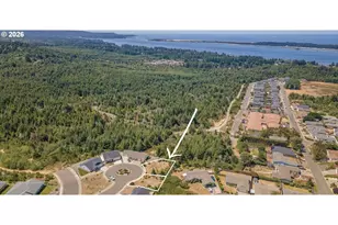 2 Nautical Ct, Coos Bay, OR 97420 - Photo 1