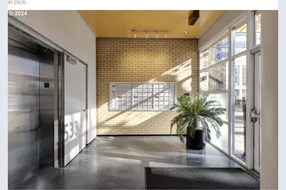 533 NE Holladay St #308, Portland, OR 97232 - Photo 15