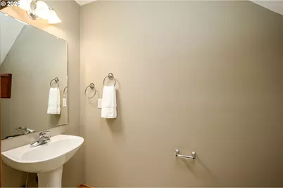 2296 NW Mahala Way, McMinnville, OR 97128 - Photo 9