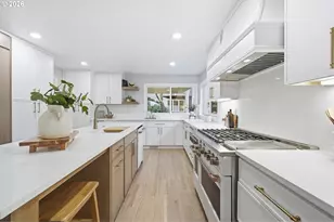 16181 Parelius Cir, Lake Oswego, OR 97034 - Photo 17