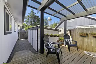2055 11th St, Florence, OR 97439 - Photo 37