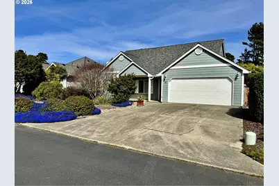 18 Mariners Ln, Florence, OR 97439 - Photo 1