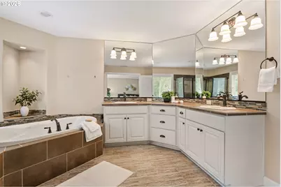 5722 NW 128th Ter, Portland, OR 97229 - Photo 31