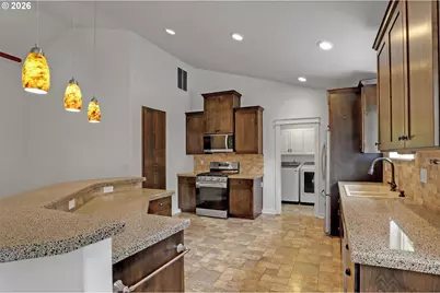 14018 SW Butner Rd, Beaverton, OR 97006 - Photo 11