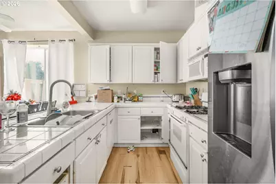 13648 Garden Meadow Dr, Oregon City, OR 97045 - Photo 5