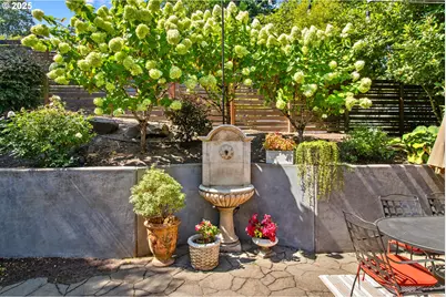 8527 SW 50th Ave, Portland, OR 97219 - Photo 41