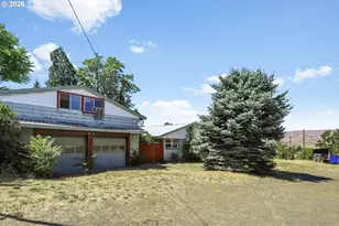 1707 Roberts St, The Dalles, OR 97058 - Photo 3