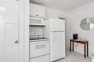 920 NE Academy St, Salem, OR 97301 - Photo 9