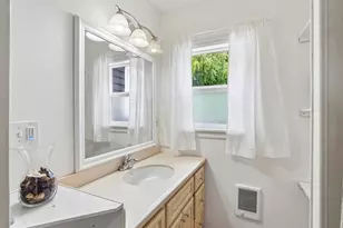 920 NE Academy St, Salem, OR 97301 - Photo 13