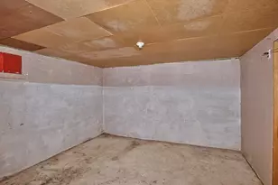 920 NE Academy St, Salem, OR 97301 - Photo 29