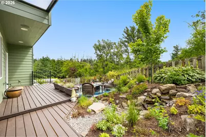 3245 SE Hall Ct, Troutdale, OR 97060 - Photo 35