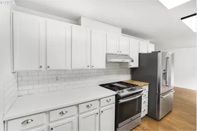 1950 NW Ivy Pl, Redmond, OR 97756 - Photo 9