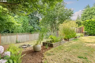 7340 N Willamette Blvd, Portland, OR 97203 - Photo 35