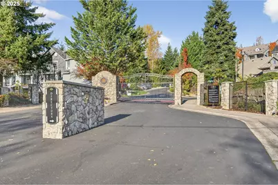 880 Springtree Ln, West Linn, OR 97068 - Photo 39