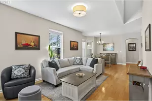 880 Springtree Ln, West Linn, OR 97068 - Photo 7