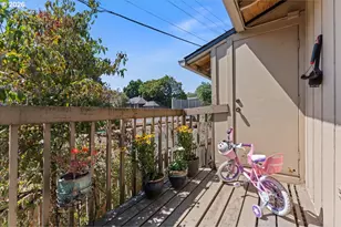 3936 SE 168th Ave, Portland, OR 97236 - Photo 23