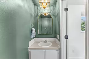 3936 SE 168th Ave, Portland, OR 97236 - Photo 15