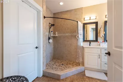 4949 NE 26th Ave, Vancouver, WA 98663 - Photo 25