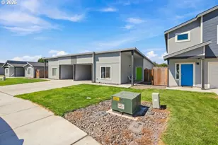 253 Merrick Ave, Umatilla, OR 97882 - Photo 3