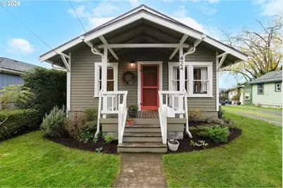 424 S 3rd St, Silverton, OR 97381 - Photo 1