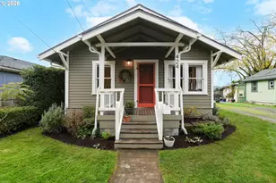 424 S 3rd St, Silverton, OR 97381 - Photo 1