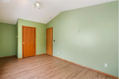 8914 NE 28th Pl, Vancouver, WA 98665 - Photo 17