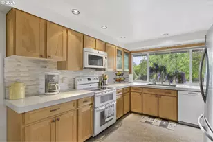 3130 NW 148th Pl, Beaverton, OR 97006 - Photo 11