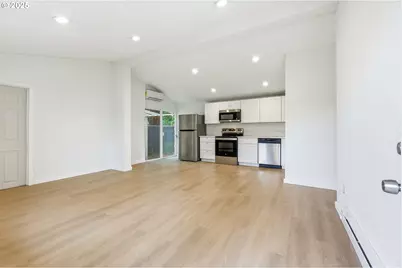 2004 SE 143rd Ave, Portland, OR 97233 - Photo 7