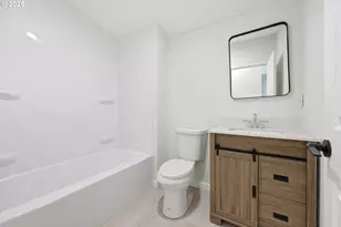 2004 SE 143rd Ave, Portland, OR 97233 - Photo 21