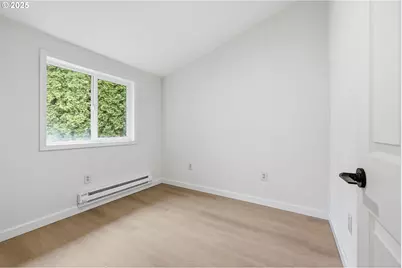 2004 SE 143rd Ave, Portland, OR 97233 - Photo 15